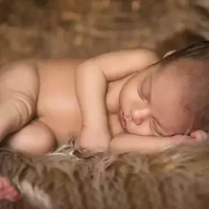 نمونه کار عکاسی نوزاد توسط اصغری 