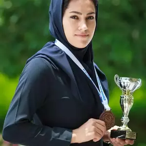 نمونه کار عکاسی چهره - پروفایل توسط اعتمادي قشمي 