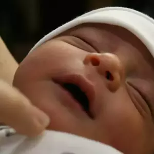 نمونه کار عکاسی نوزاد توسط رواسی مقدم 